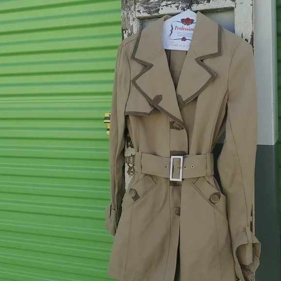 MaxMara Classics Khaki Mini Spy Trench coat, Melania Style Trench Wrap coat S/M - Picture 1 of 14
